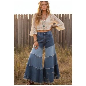 Chic Denim Flare Jeans with Frayed Details